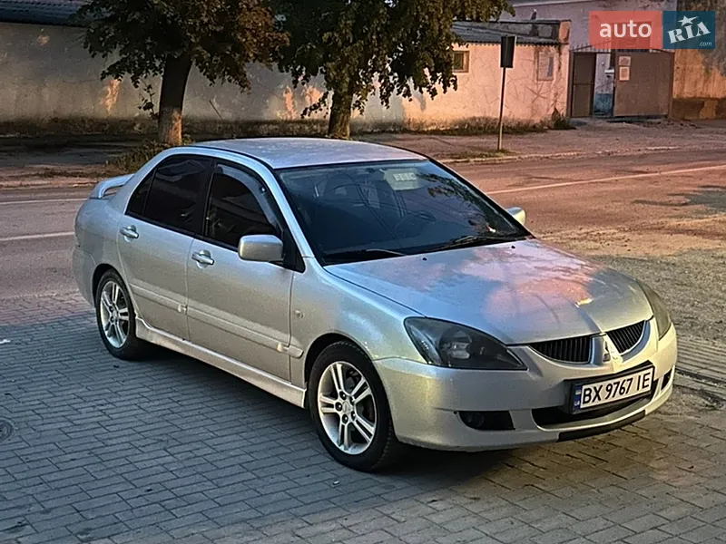 Mitsubishi Lancer