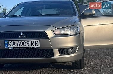 Седан Mitsubishi Lancer 2009 в Києві