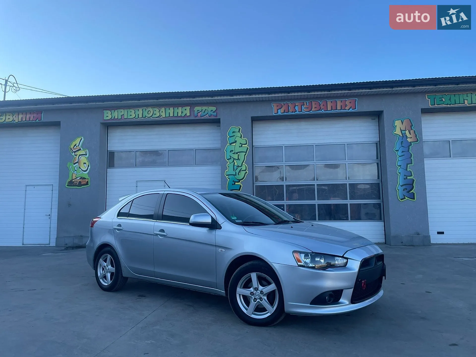 2010 Mitsubishi Lancer - мініатюра 2