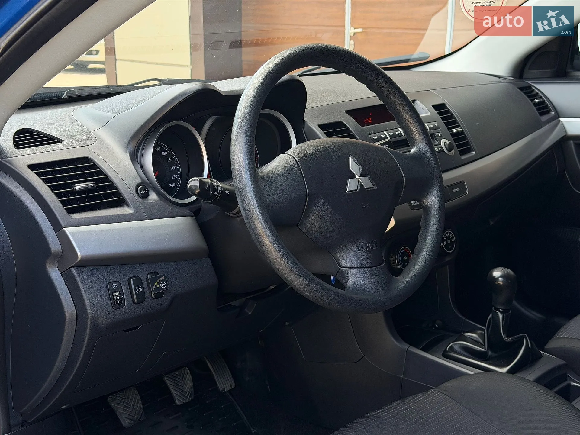 2010 Mitsubishi Lancer - мініатюра 24