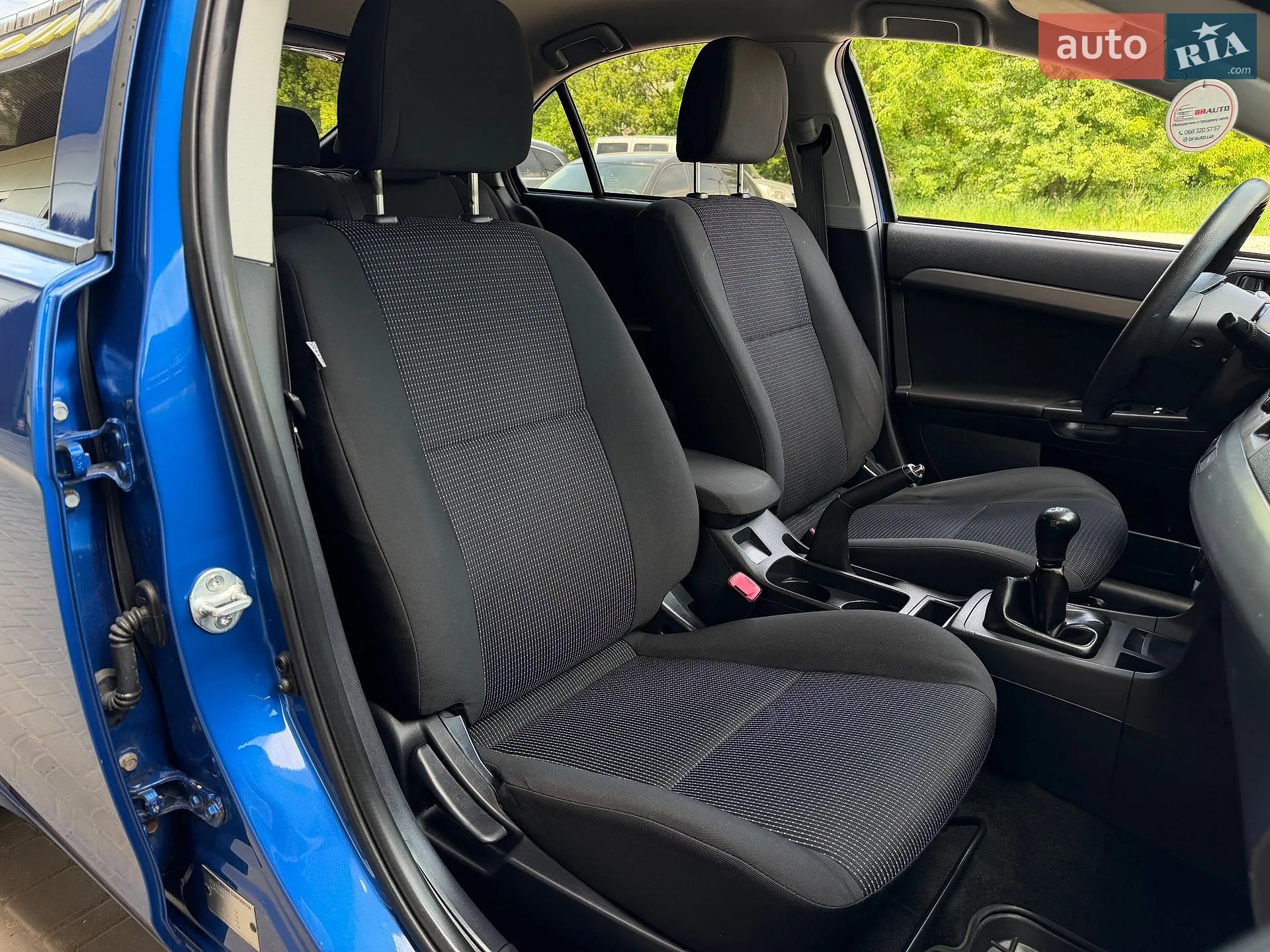 2010 Mitsubishi Lancer - мініатюра 33
