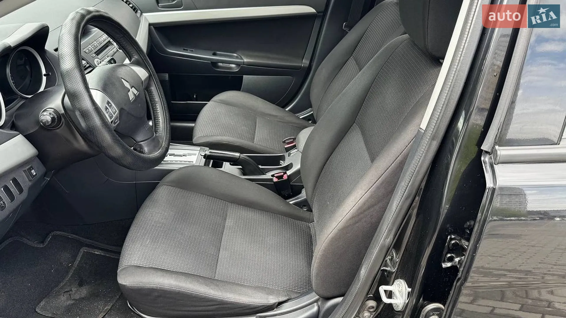 2011 Mitsubishi Lancer - мініатюра 9