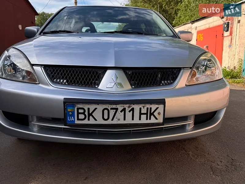 Mitsubishi Lancer
