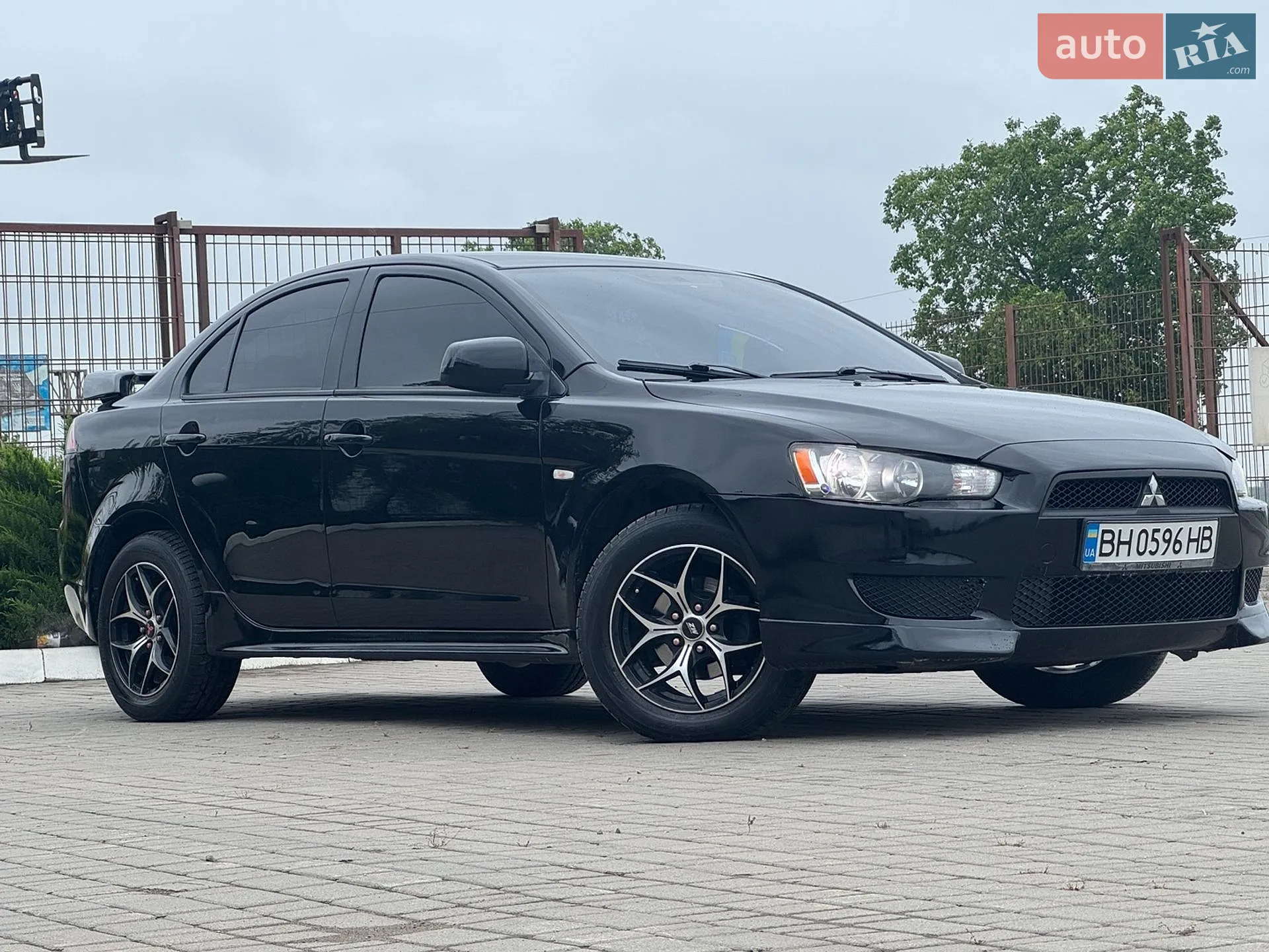 2010 Mitsubishi Lancer - мініатюра 6