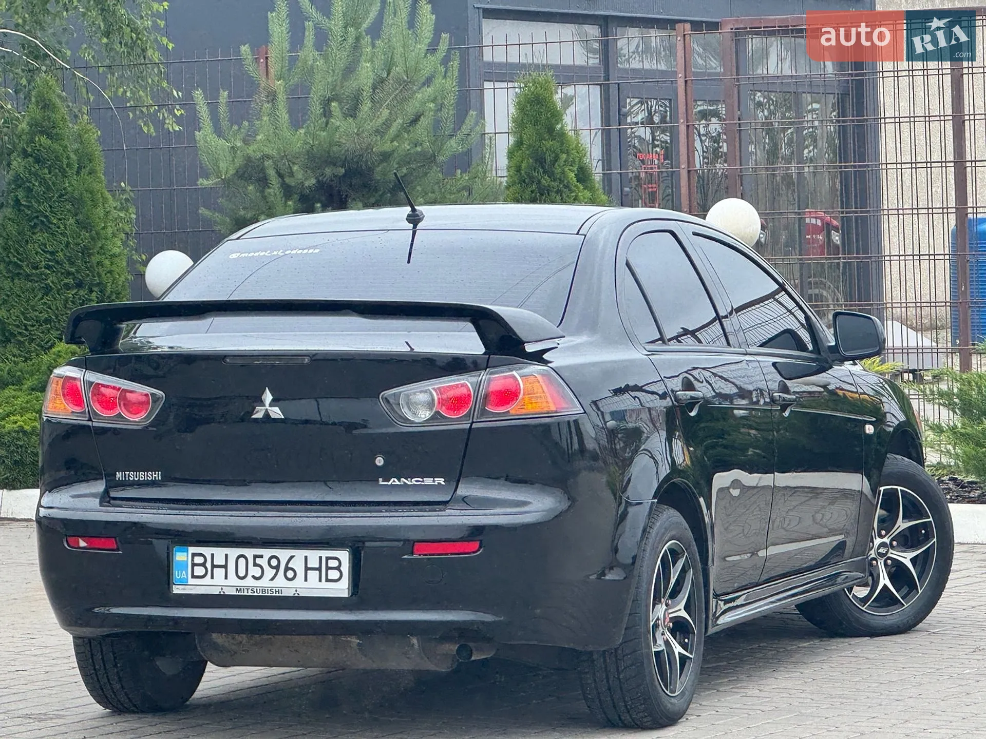 2010 Mitsubishi Lancer - мініатюра 9