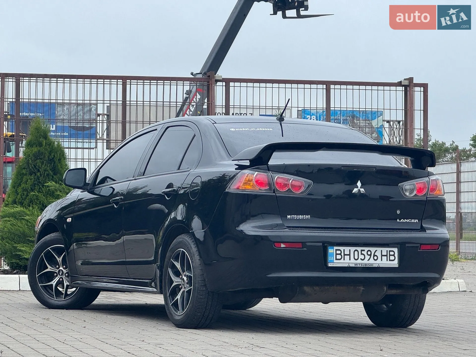 2010 Mitsubishi Lancer - мініатюра 13
