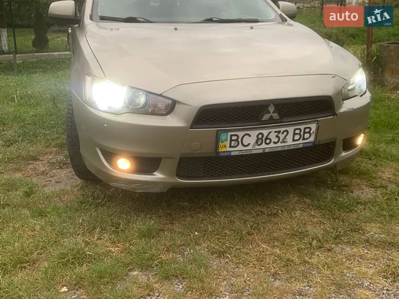 Mitsubishi Lancer