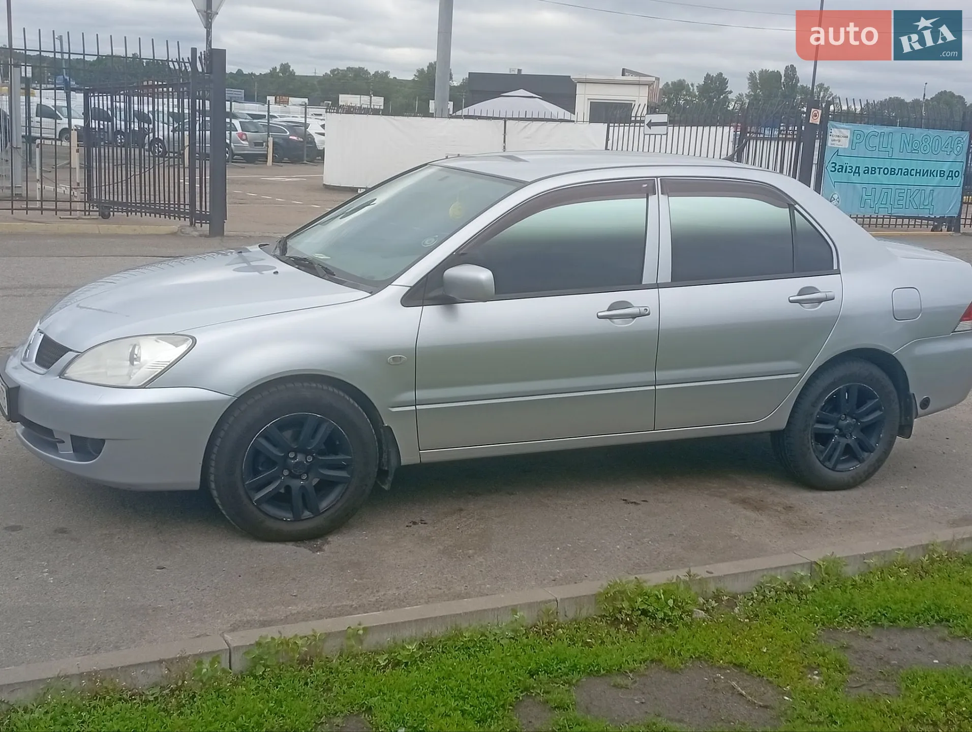 2011 Mitsubishi Lancer - мініатюра 36