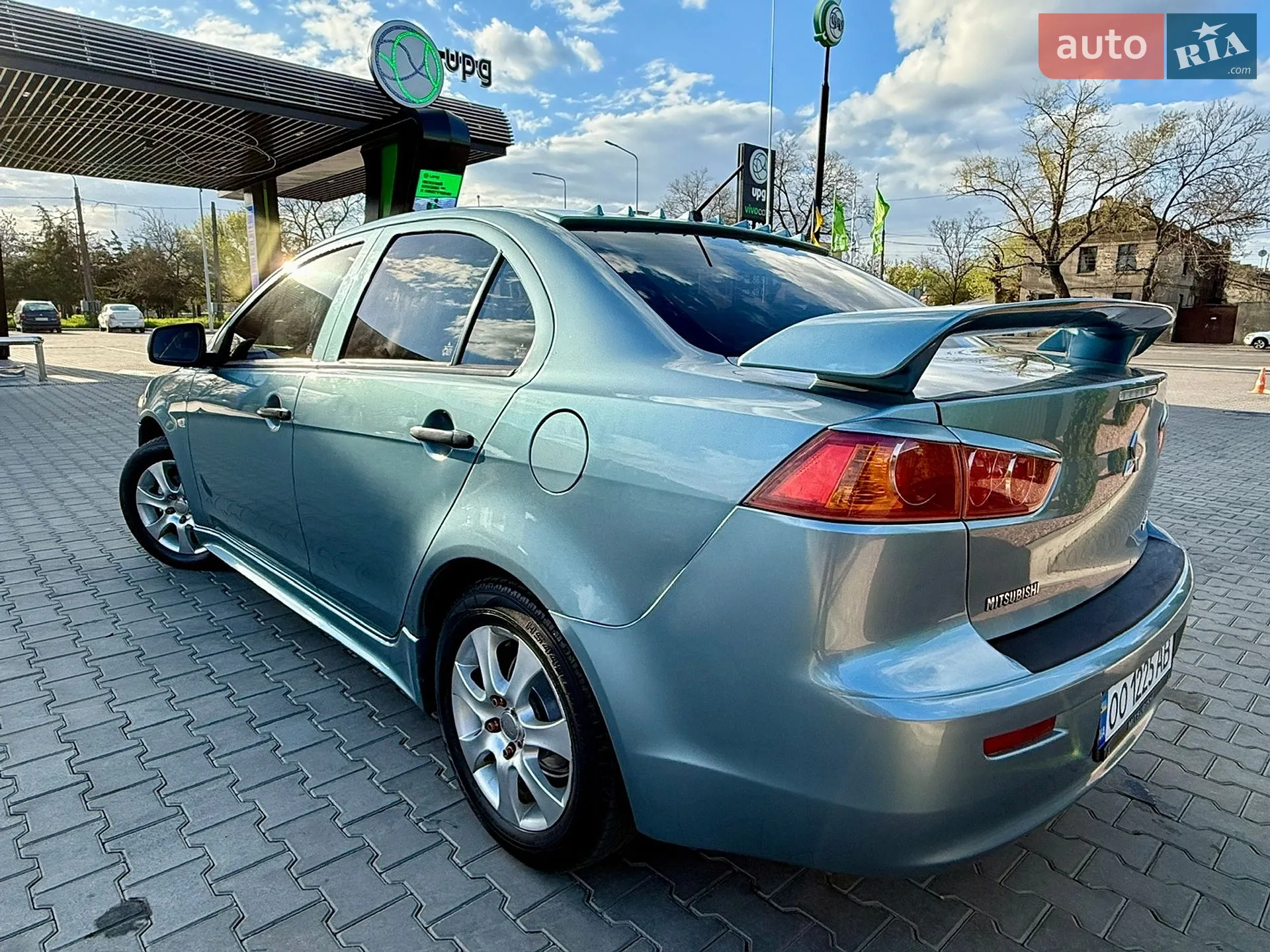 2010 Mitsubishi Lancer - мініатюра 11