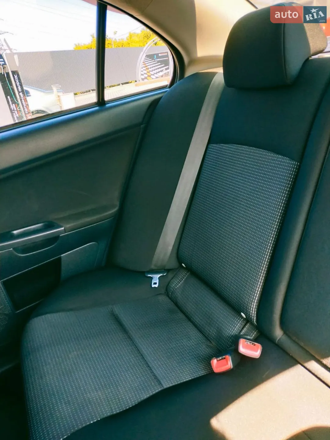 2011 Mitsubishi Lancer - мініатюра 13