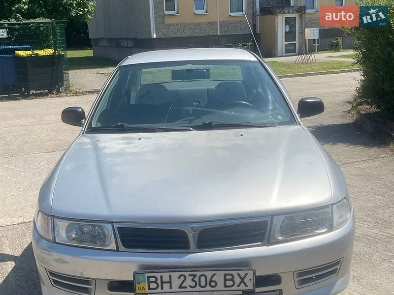 Mitsubishi Lancer 2000