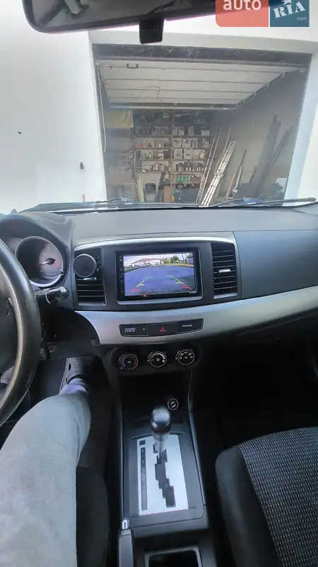 Mitsubishi Lancer 2009 VIN JMBSRCY2A9U004806 фото оголошення 8 з 46