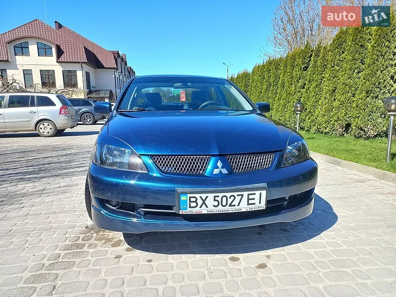 Mitsubishi Lancer