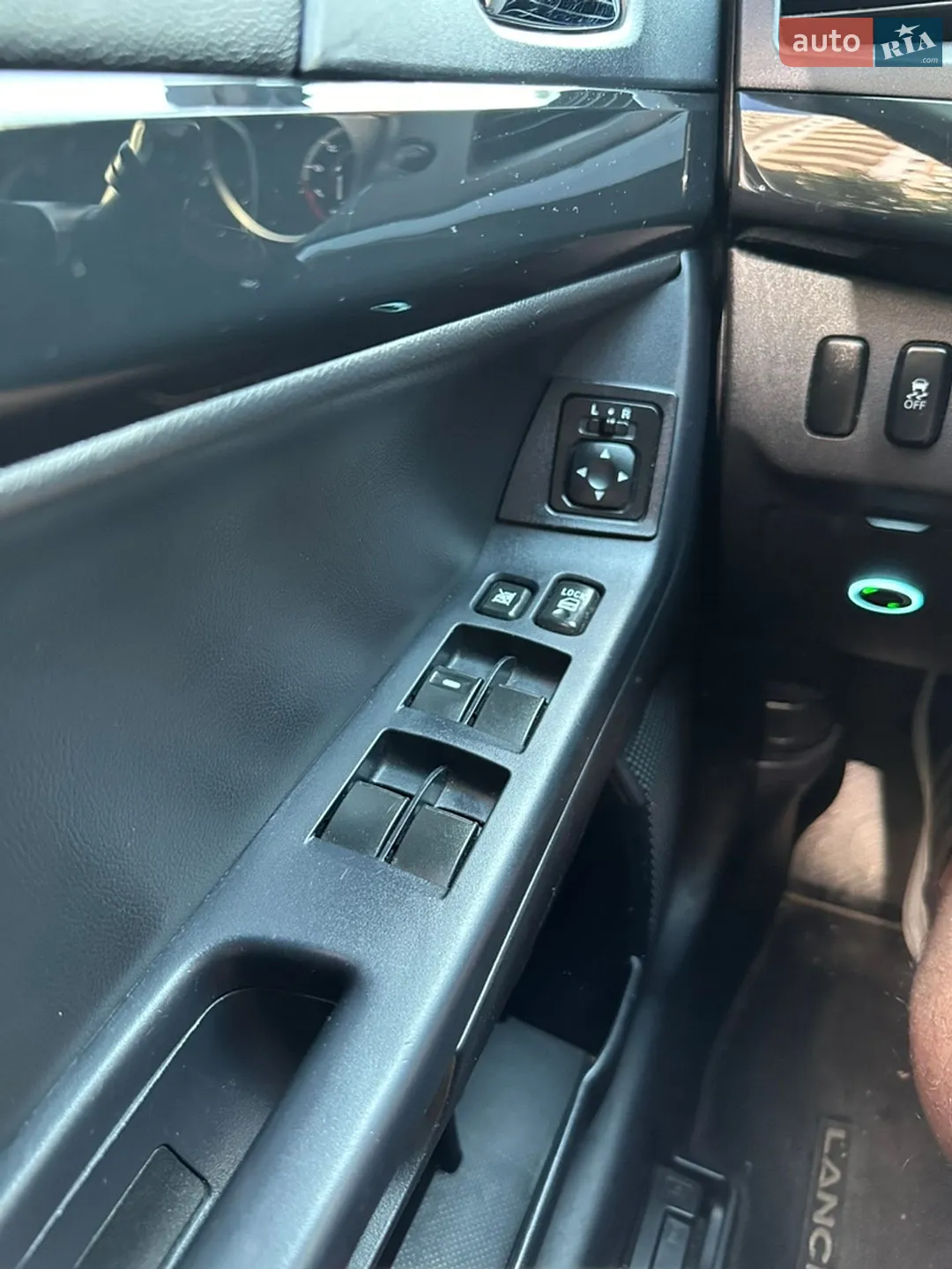 2016 Mitsubishi Lancer - мініатюра 25