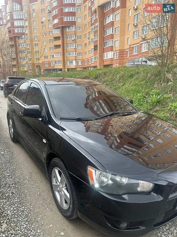 2010 Mitsubishi Lancer - мініатюра 13