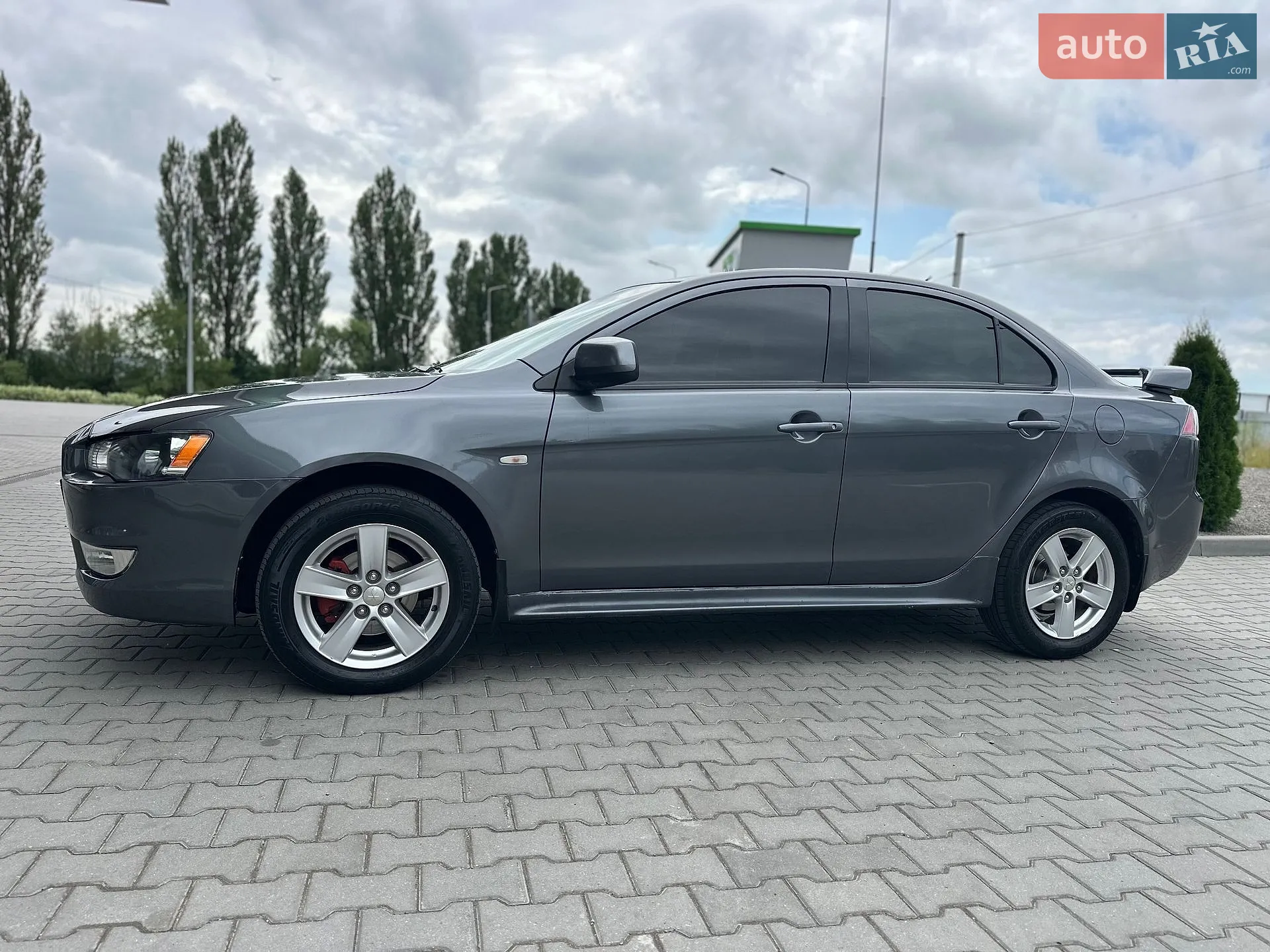 2011 Mitsubishi Lancer - мініатюра 21