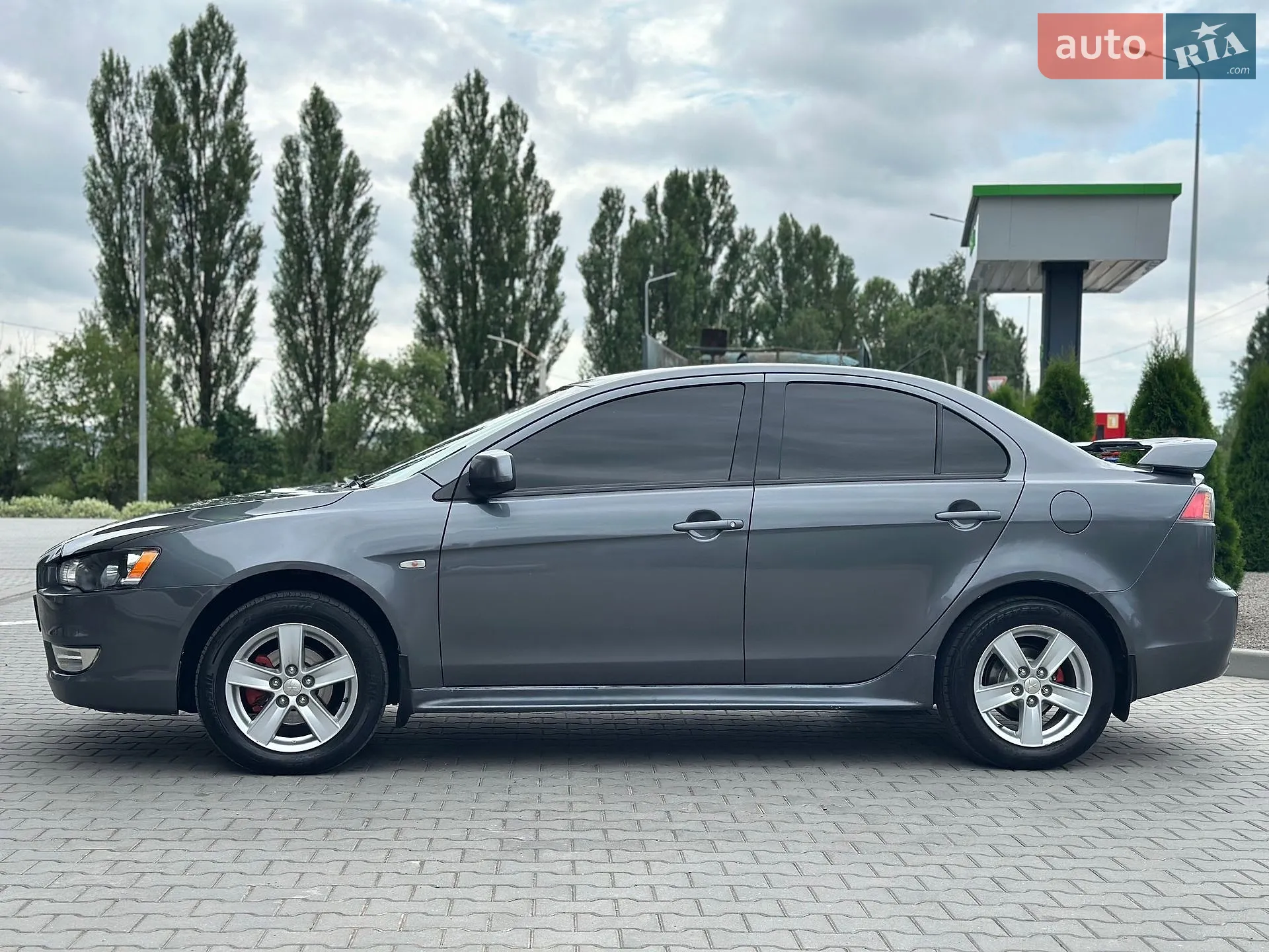 2011 Mitsubishi Lancer - мініатюра 22