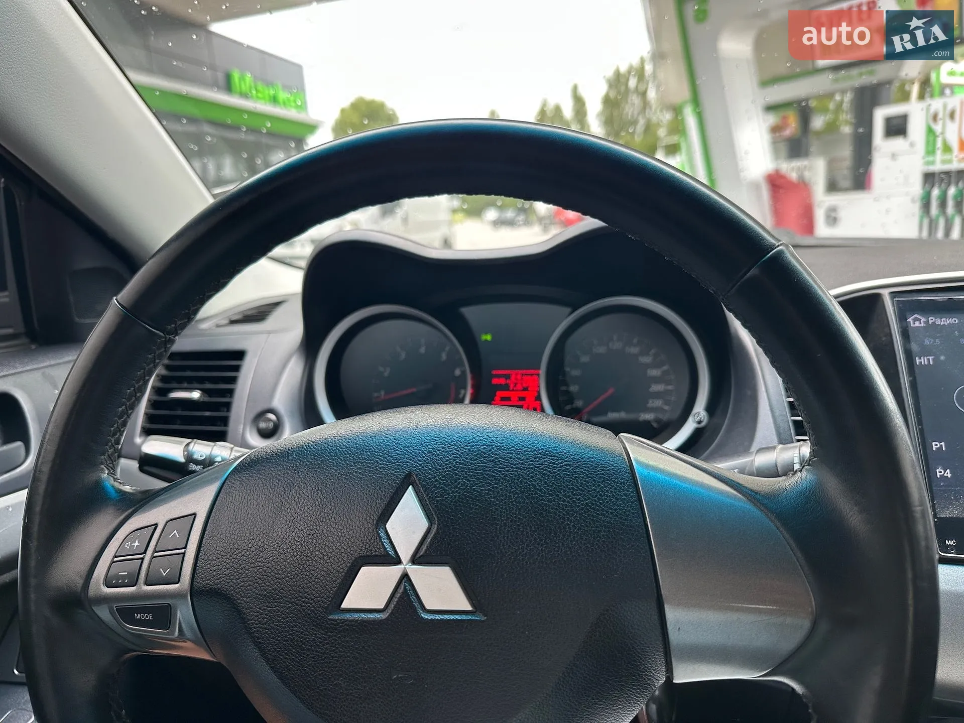 2011 Mitsubishi Lancer - мініатюра 33