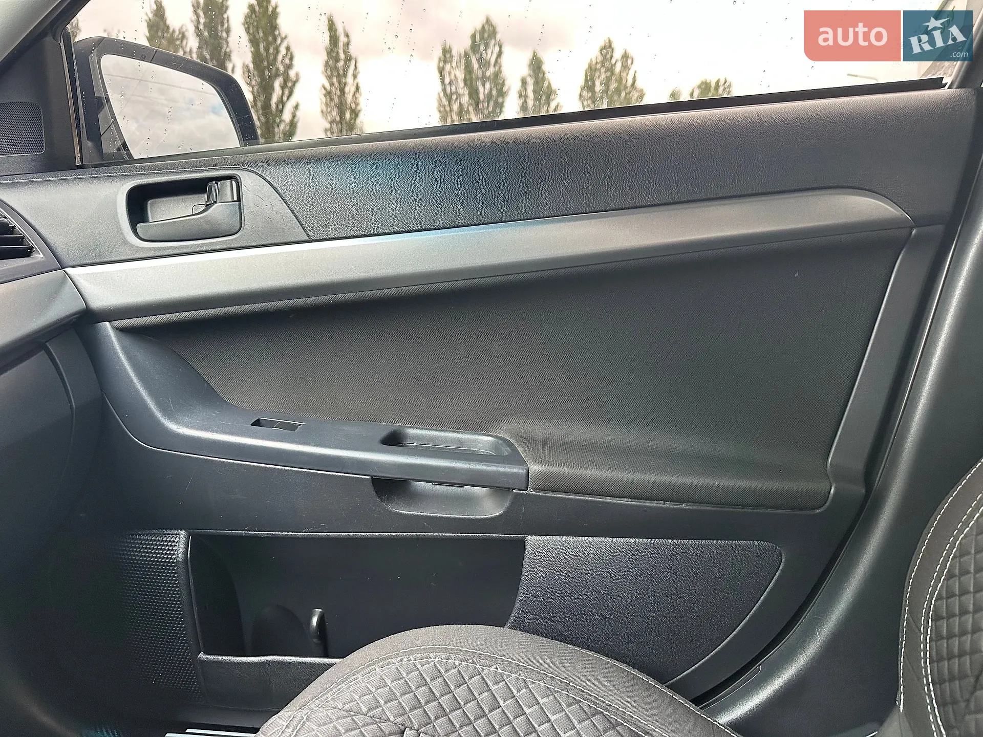 2011 Mitsubishi Lancer - мініатюра 38