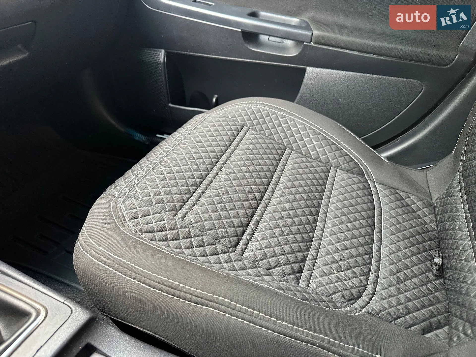 2011 Mitsubishi Lancer - мініатюра 43