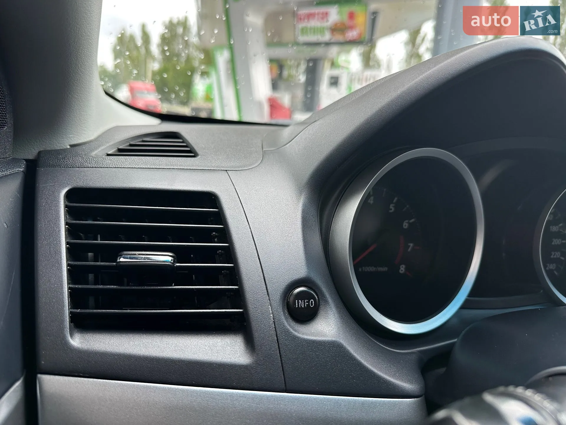 2011 Mitsubishi Lancer - мініатюра 49