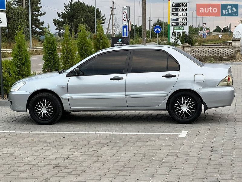 Седан Mitsubishi Lancer 2005 в Виннице