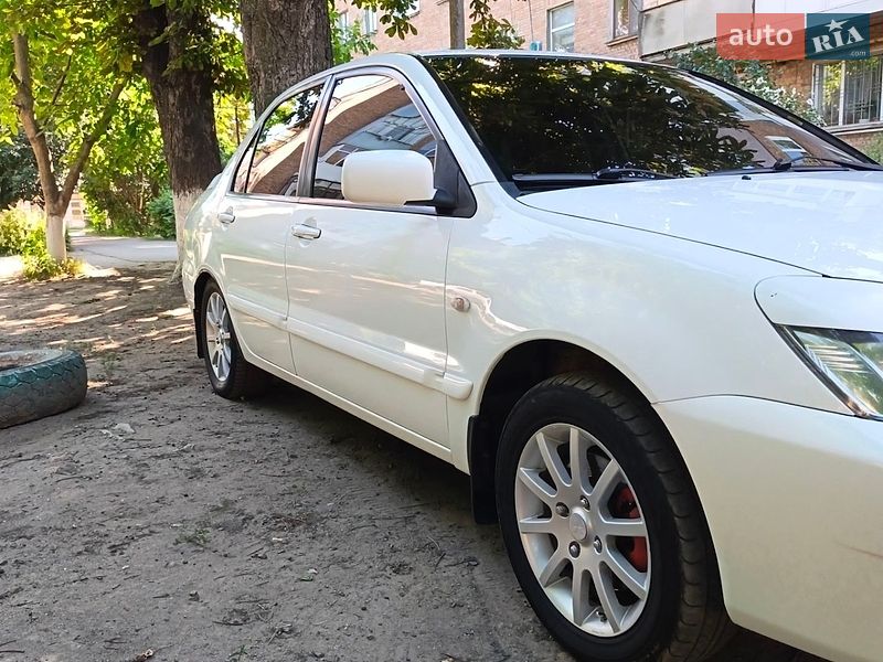 Седан Mitsubishi Lancer 2008 в Подольске