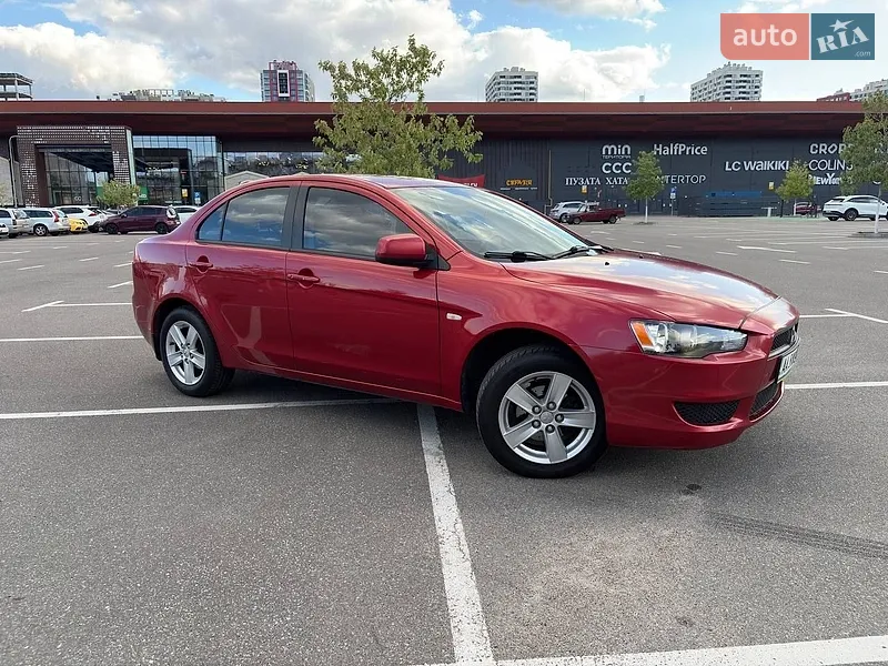Mitsubishi Lancer