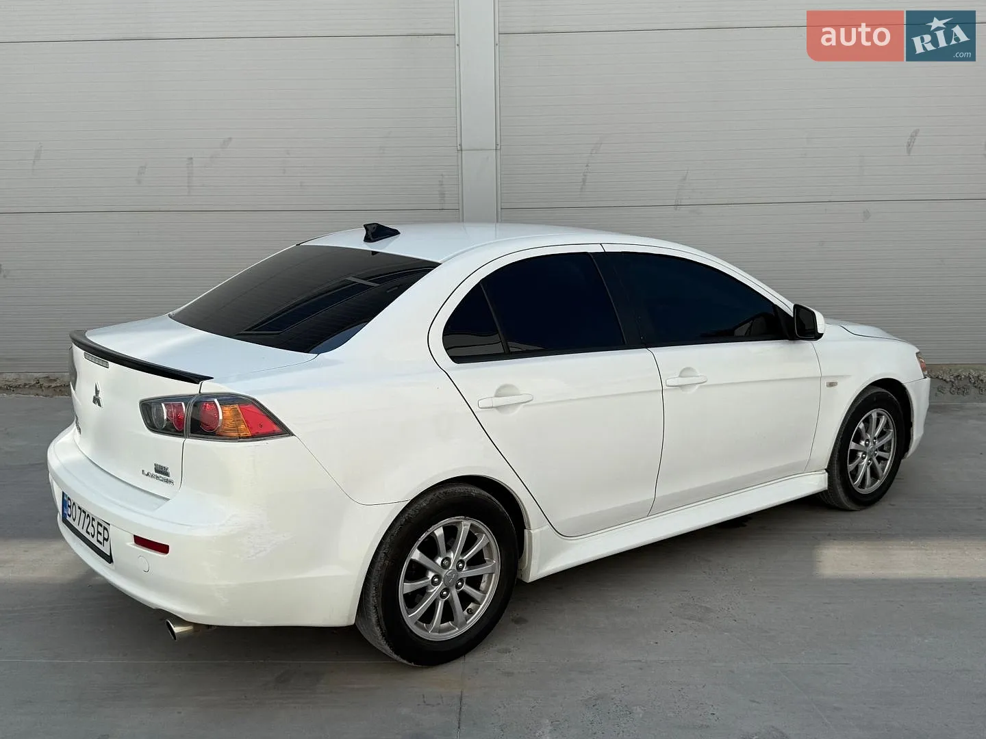 2010 Mitsubishi Lancer - мініатюра 28