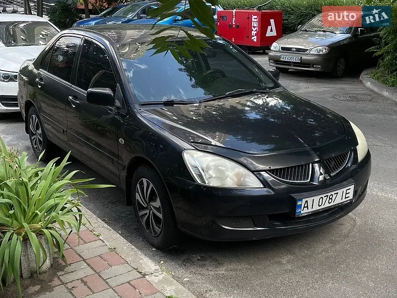 Mitsubishi Lancer