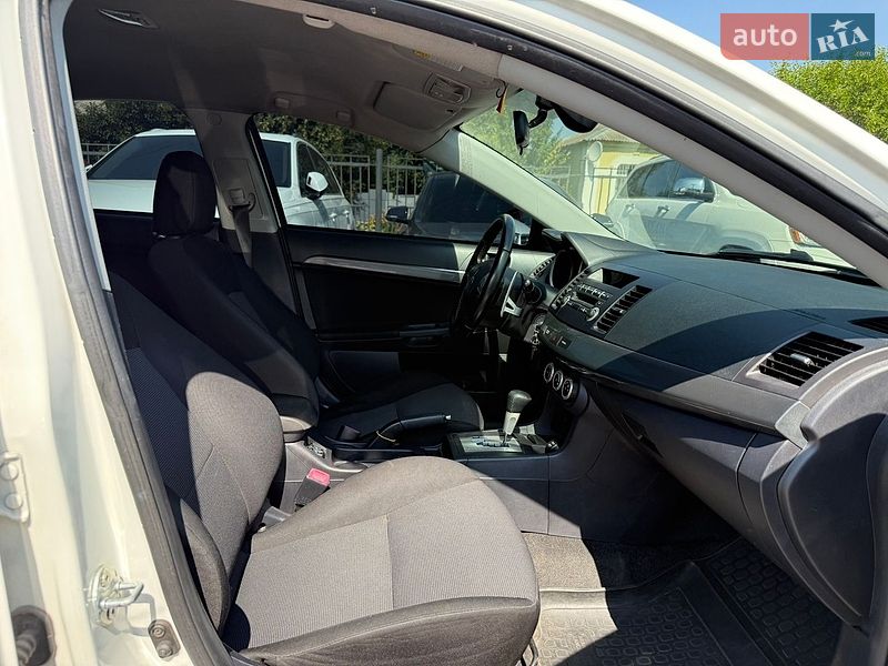 Седан Mitsubishi Lancer 2008 в Полтаве
