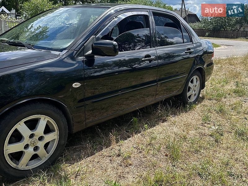 Седан Mitsubishi Lancer 2005 в Иванкове