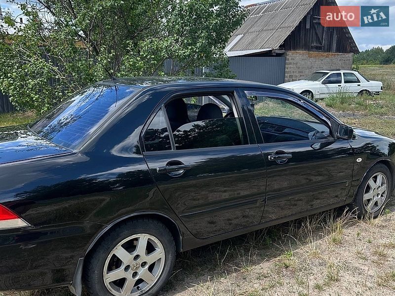 Седан Mitsubishi Lancer 2005 в Иванкове