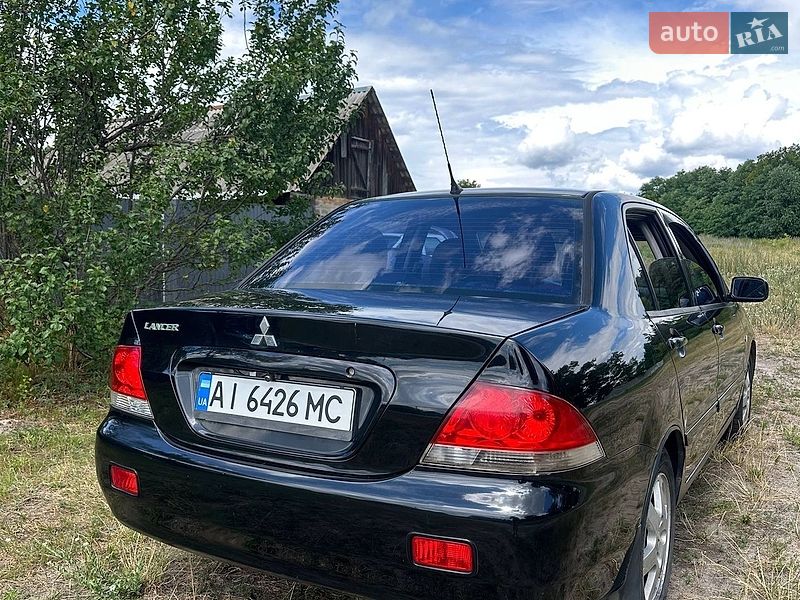 Седан Mitsubishi Lancer 2005 в Иванкове