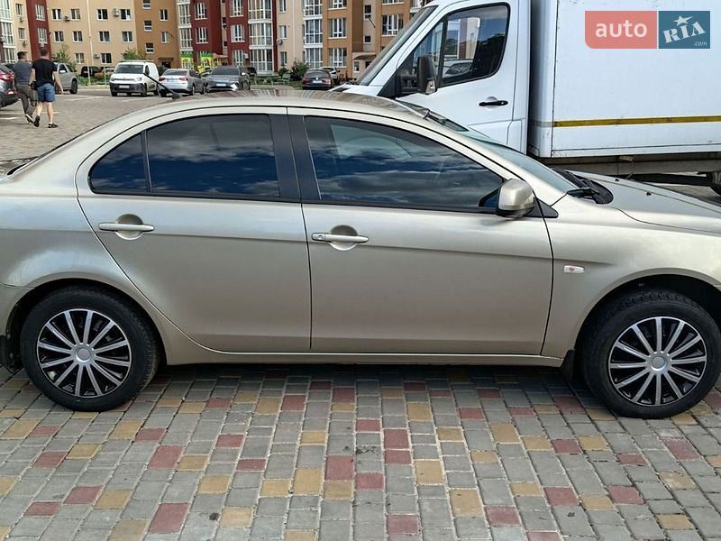 Седан Mitsubishi Lancer 2008 в Кременчуге