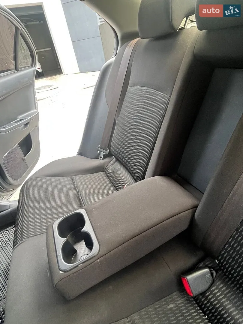 2013 Mitsubishi Lancer - мініатюра 14
