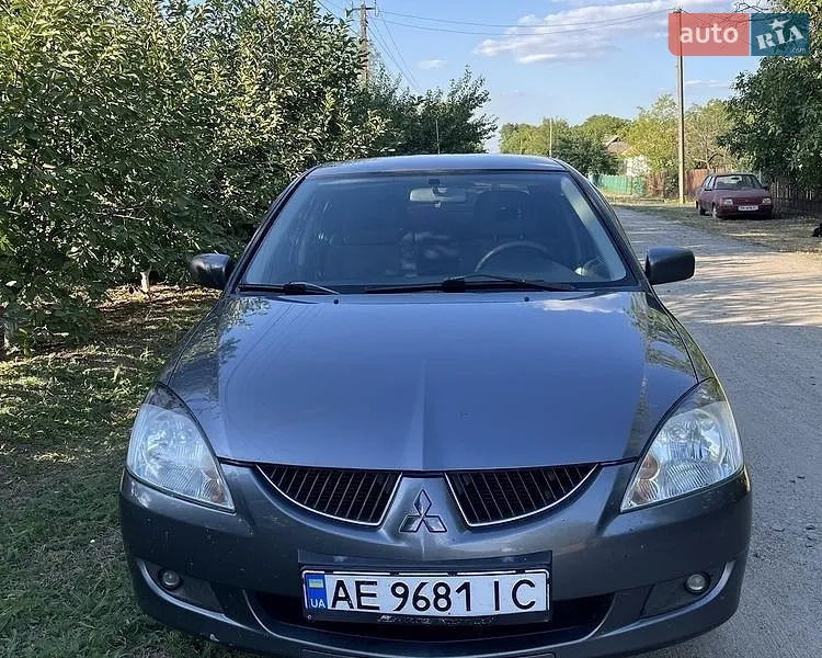 Mitsubishi Lancer