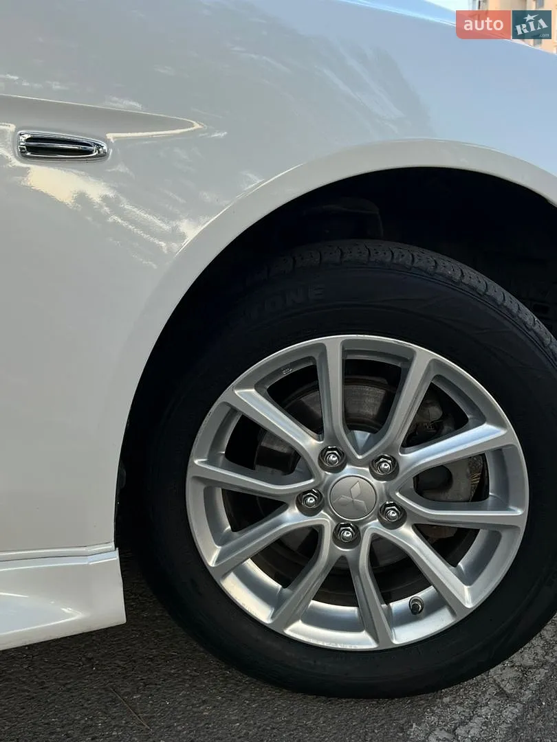 2015 Mitsubishi Lancer - мініатюра 27
