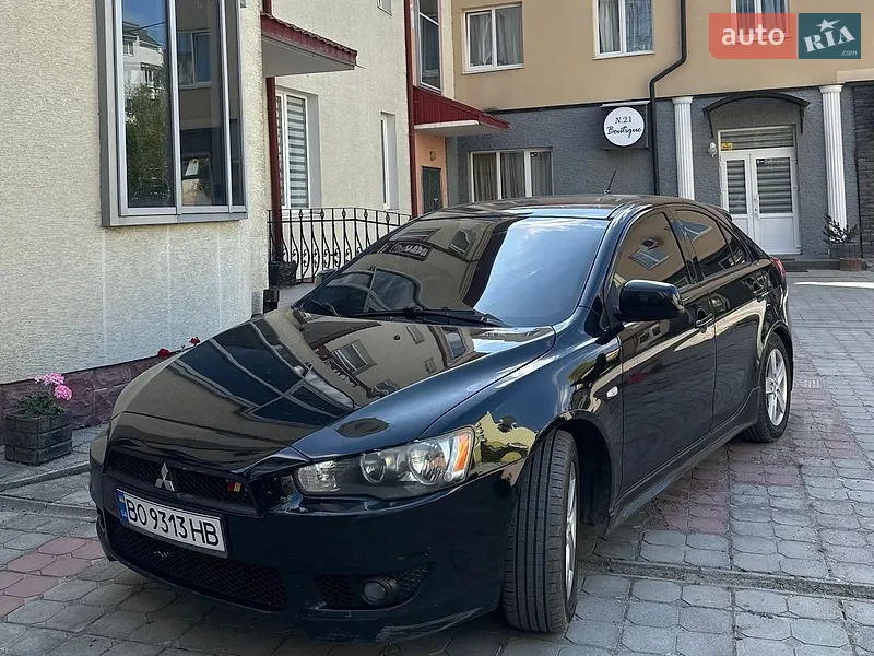 Mitsubishi Lancer