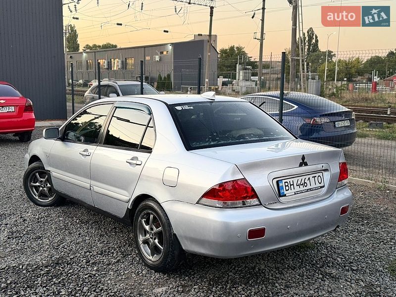 Седан Mitsubishi Lancer 2006 в Одессе