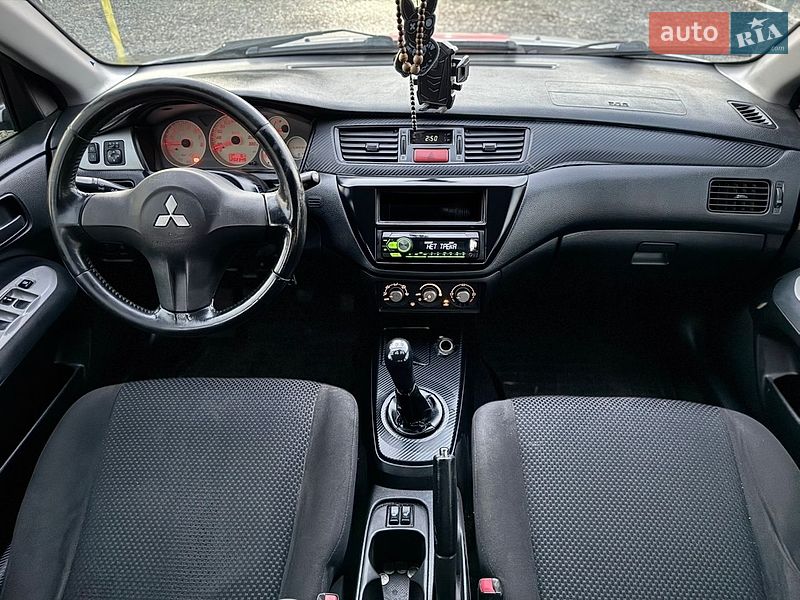Седан Mitsubishi Lancer 2006 в Одессе