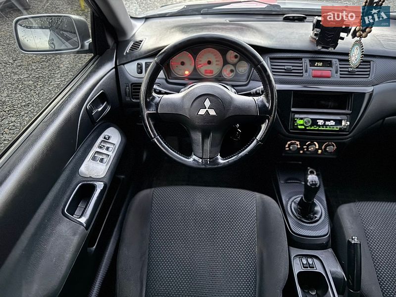 Седан Mitsubishi Lancer 2006 в Одессе