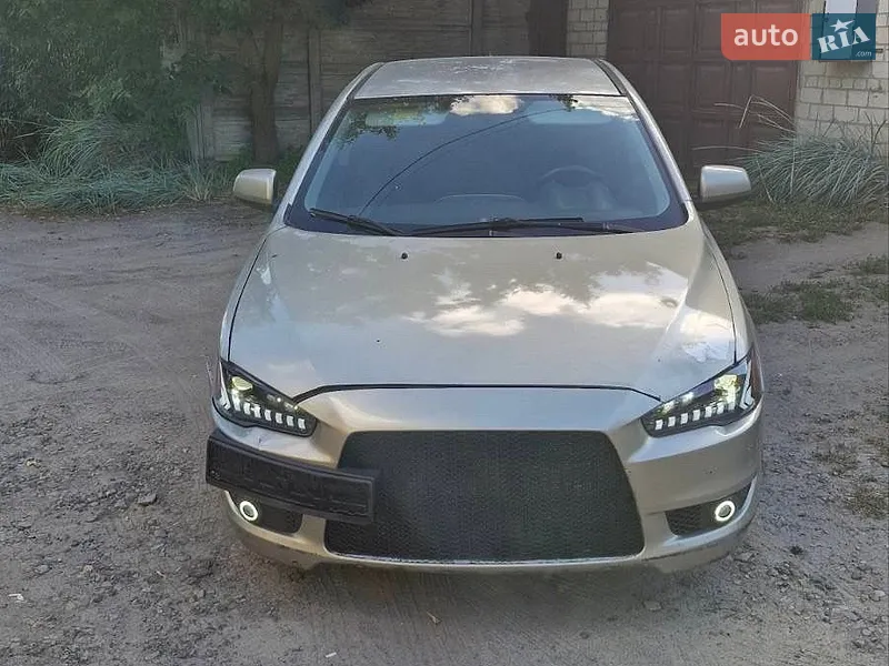 Mitsubishi Lancer