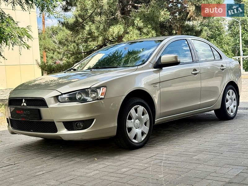 Седан Mitsubishi Lancer 2008 в Днепре
