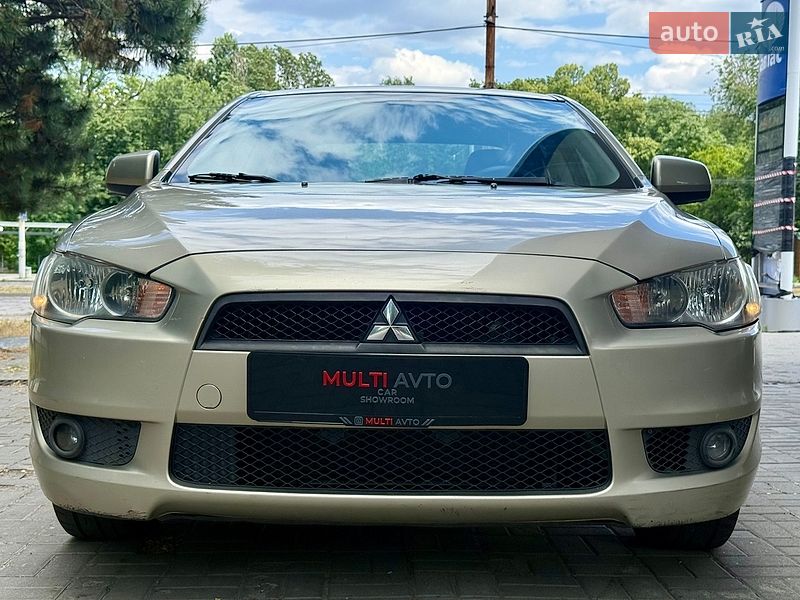 Седан Mitsubishi Lancer 2008 в Днепре