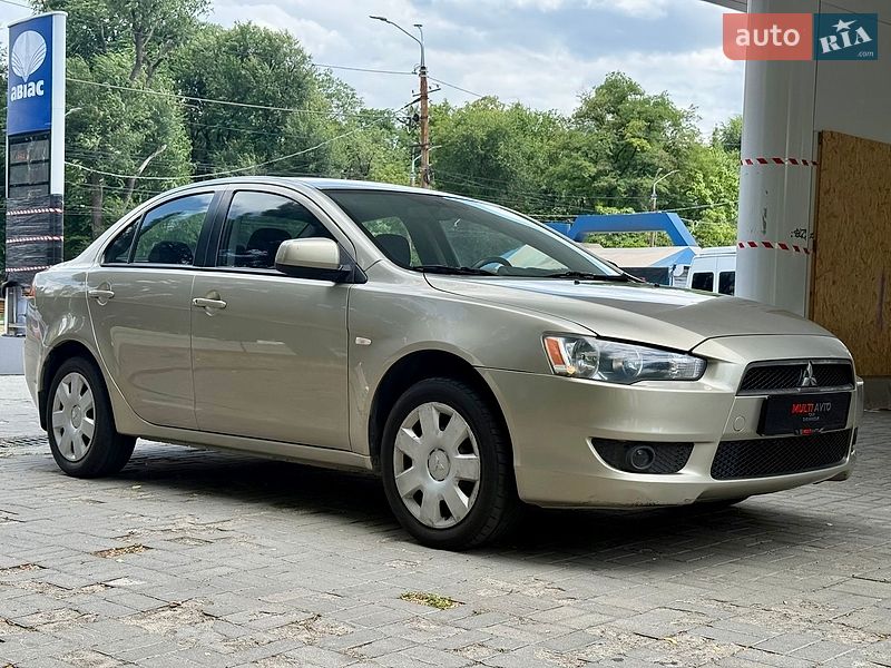 Седан Mitsubishi Lancer 2008 в Днепре
