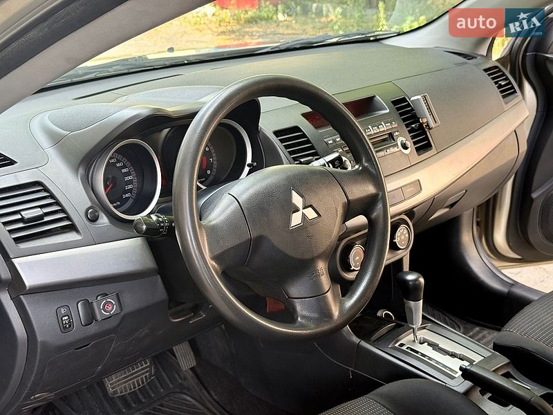 Седан Mitsubishi Lancer 2008 в Днепре