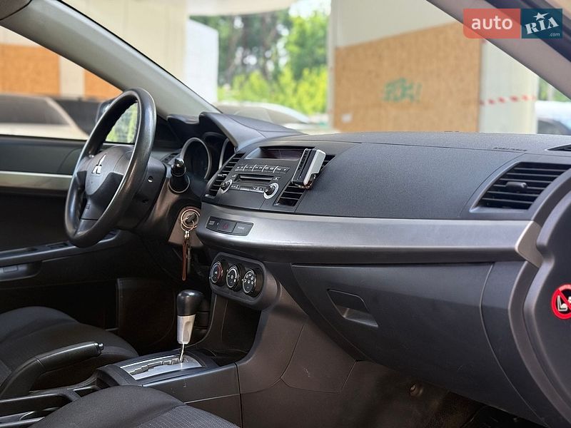 Седан Mitsubishi Lancer 2008 в Днепре