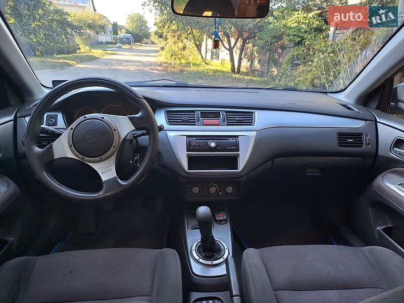 Седан Mitsubishi Lancer 2006 в Сумах