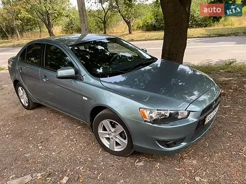 Mitsubishi Lancer